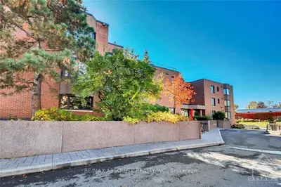 265 Botanica 92, Dows Lake - Civic Hospital And Area, On K1y 4p9