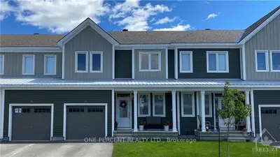 74 LATIGO Ridge, Stittsville - Munster - Richmond, ON K0A 2Z0