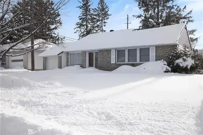 172 ROGER Road, Alta Vista and Area, ON K1H 5C8