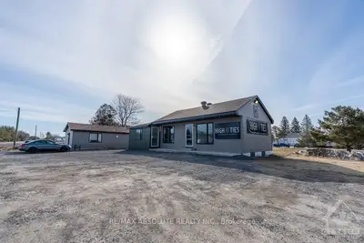 5785-5787 COUNTY RD 17, Alfred and Plantagenet, ON K0B 1L0