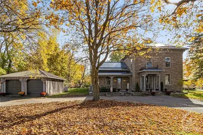 4501 Kilkenny Road, Elizabethtown-kitley, On K6t 1a1