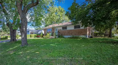 271 Bartholomew Street, Brockville, On K6v 2s8
