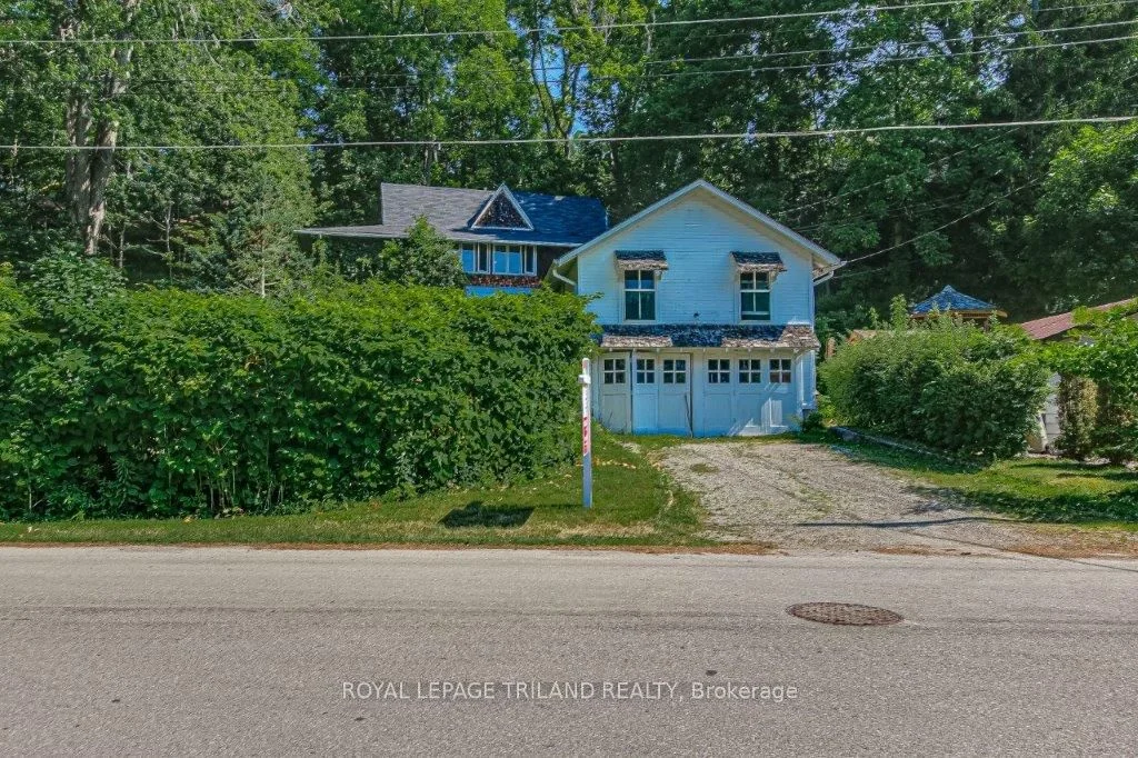 Detached in Central Elgin