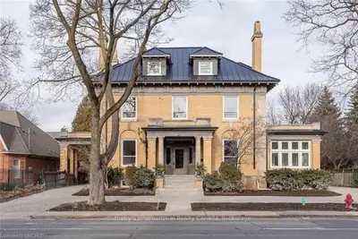 Detached in Hamilton
