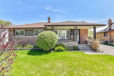 Detached in Cambridge