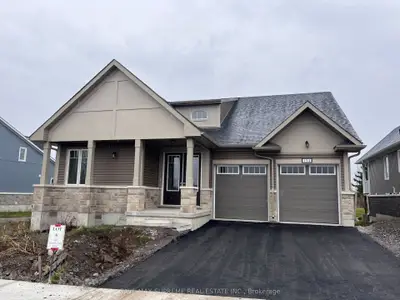 Detached in Loyalist