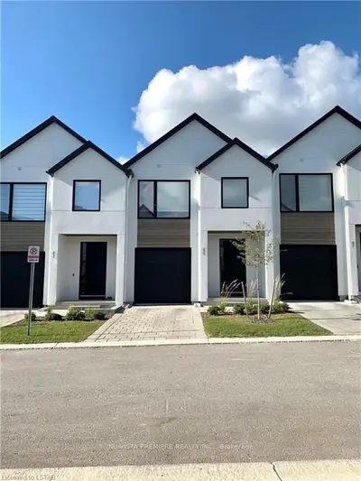 1965 Upperpoint Gate 45, London South, On N6k 0l2