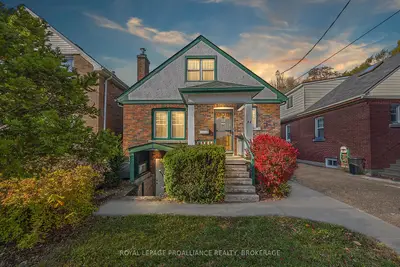 Detached in Kingston