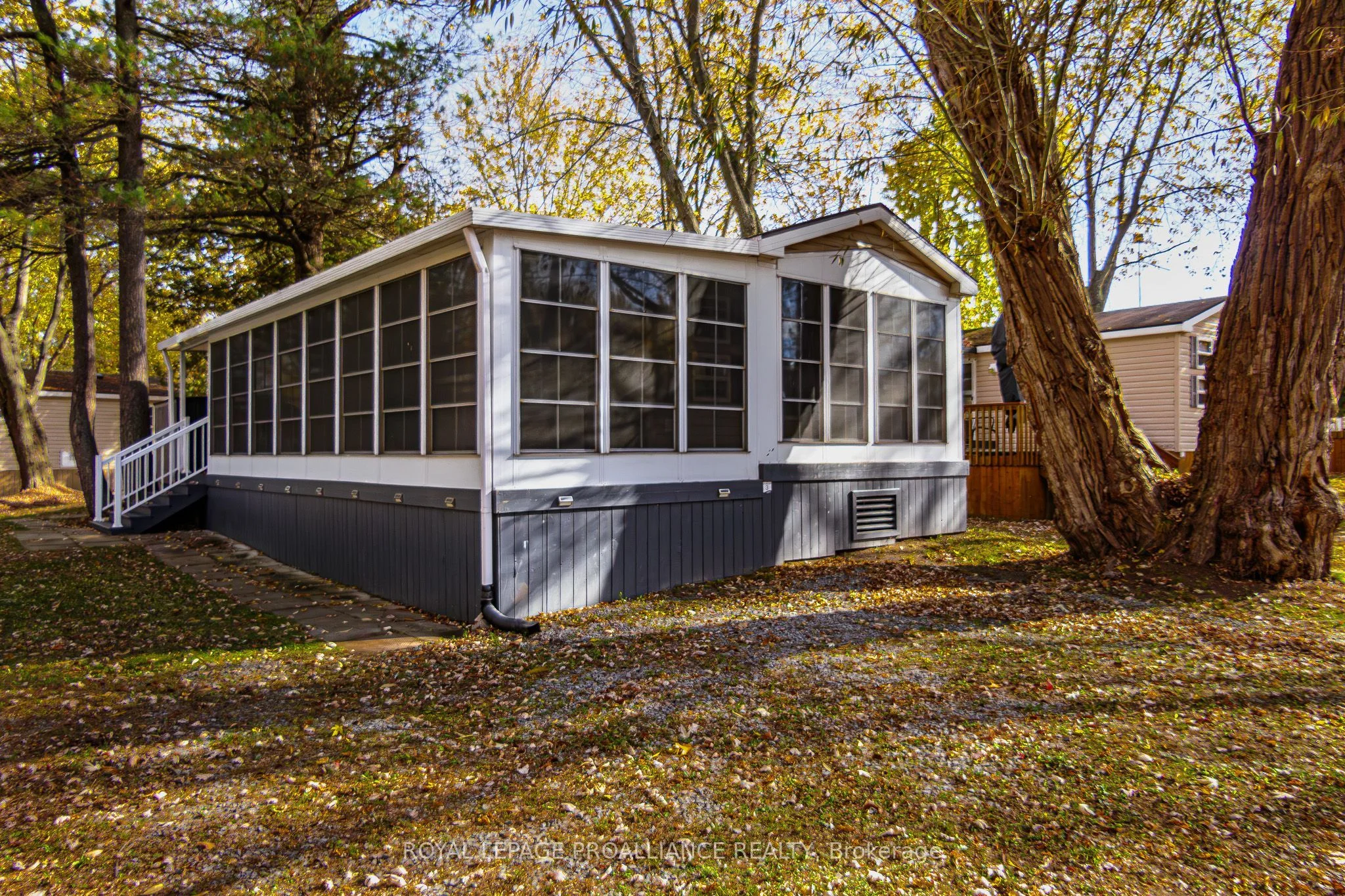 MobileTrailer in Prince Edward County