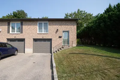 Semi-Detached in Brant