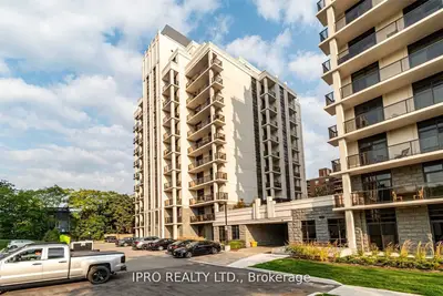Condo Apartment in Hamilton
