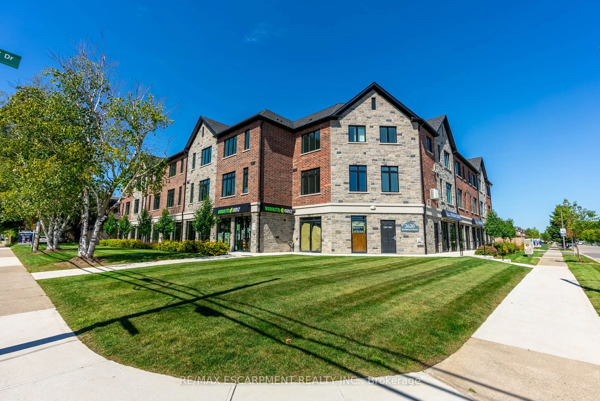 Condo Townhouse in Hamilton