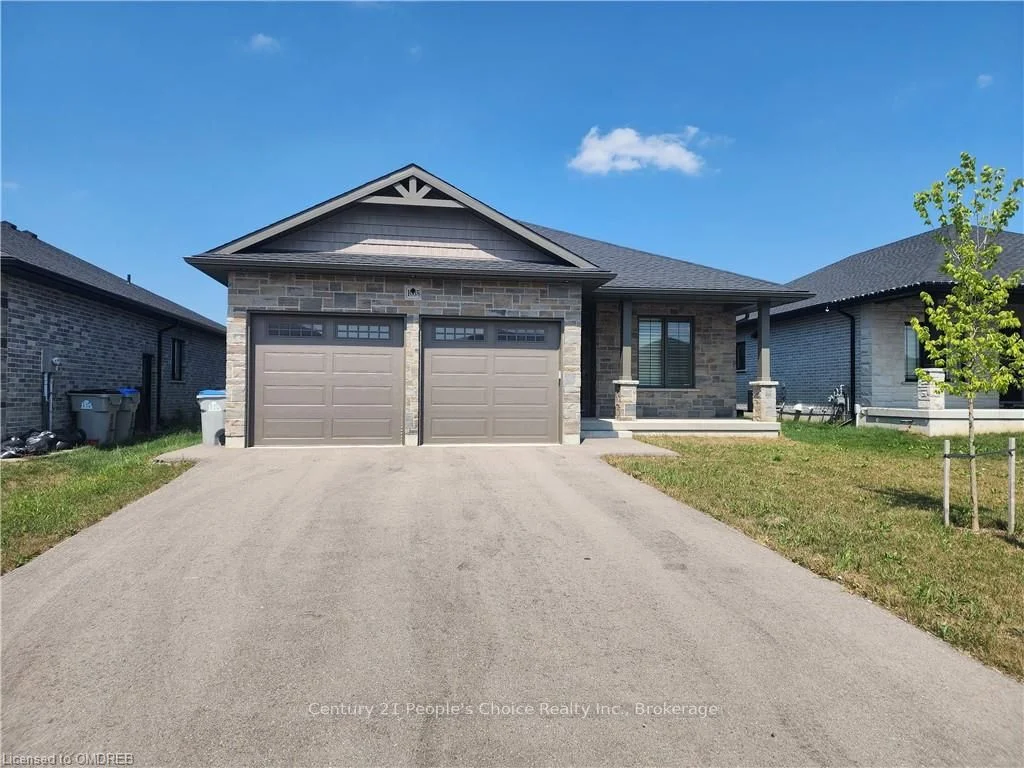 Detached in North Perth