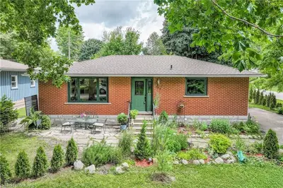 Detached in Centre Wellington