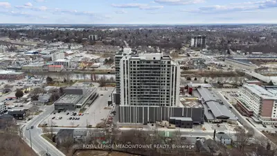 Condo Apartment in Cambridge