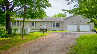 Detached in Frontenac