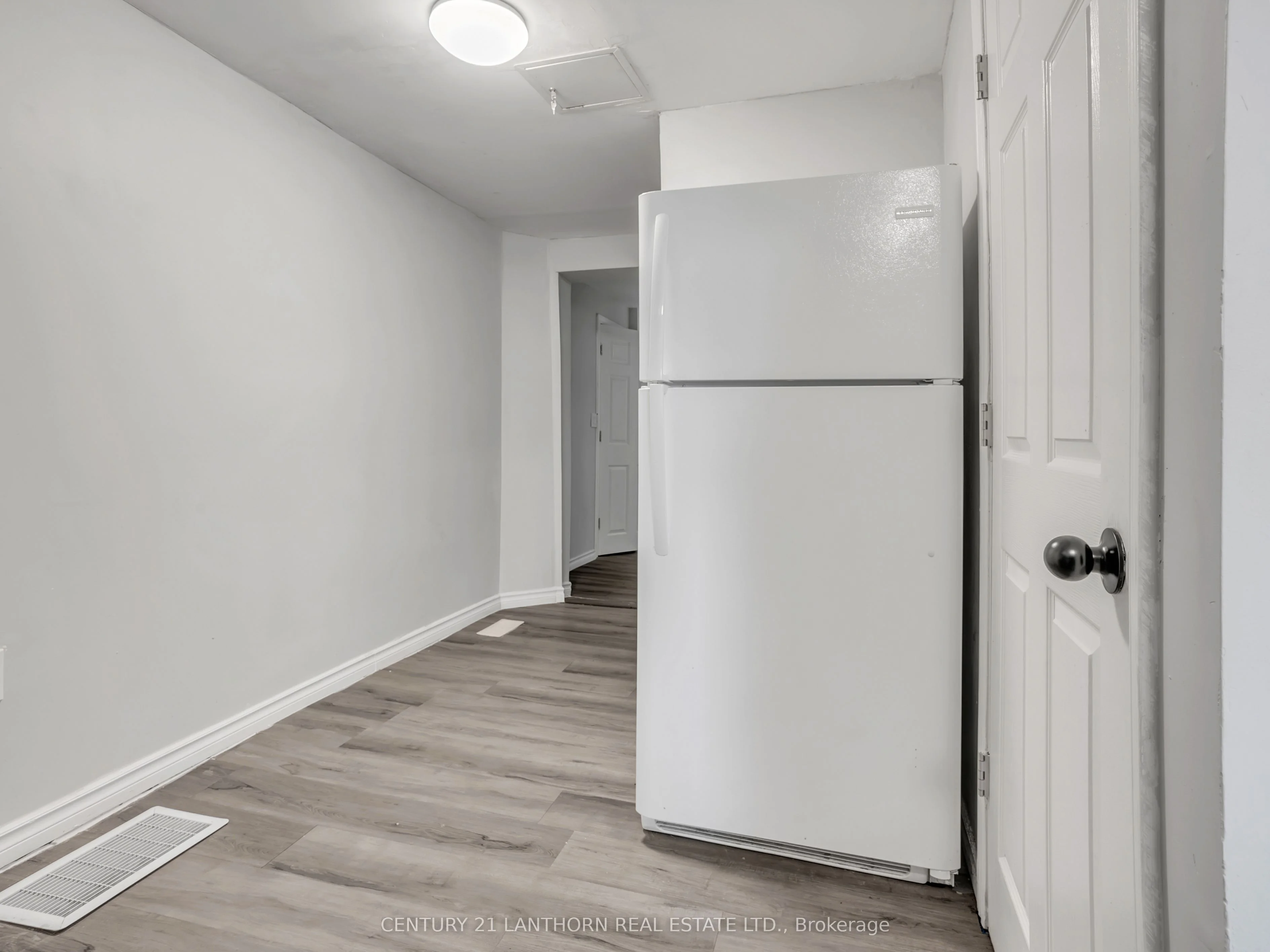 1 South Park Street, Belleville, ON K8P 2W8