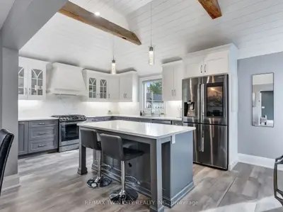 Detached in Brant