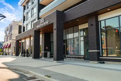Condo Apartment in Grimsby