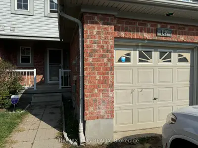 Att/Row/Townhouse in Cambridge