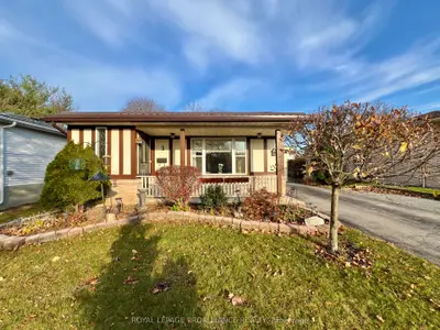 Detached in Belleville