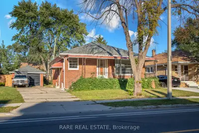 Detached in Windsor