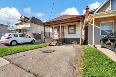 Detached in Hamilton