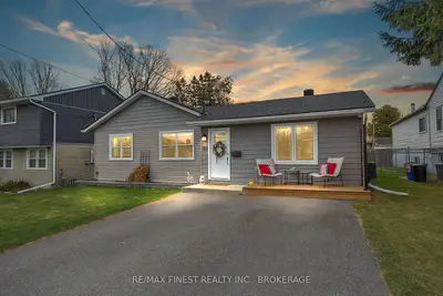 Detached in Kingston