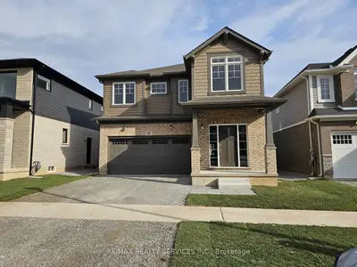 Detached in Pelham