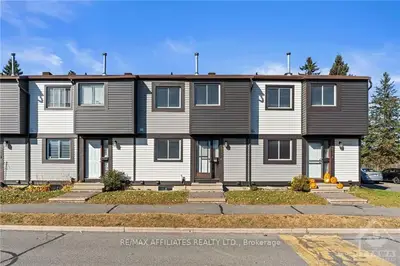 Condo Townhouse in Blossom Park - Airport and Area