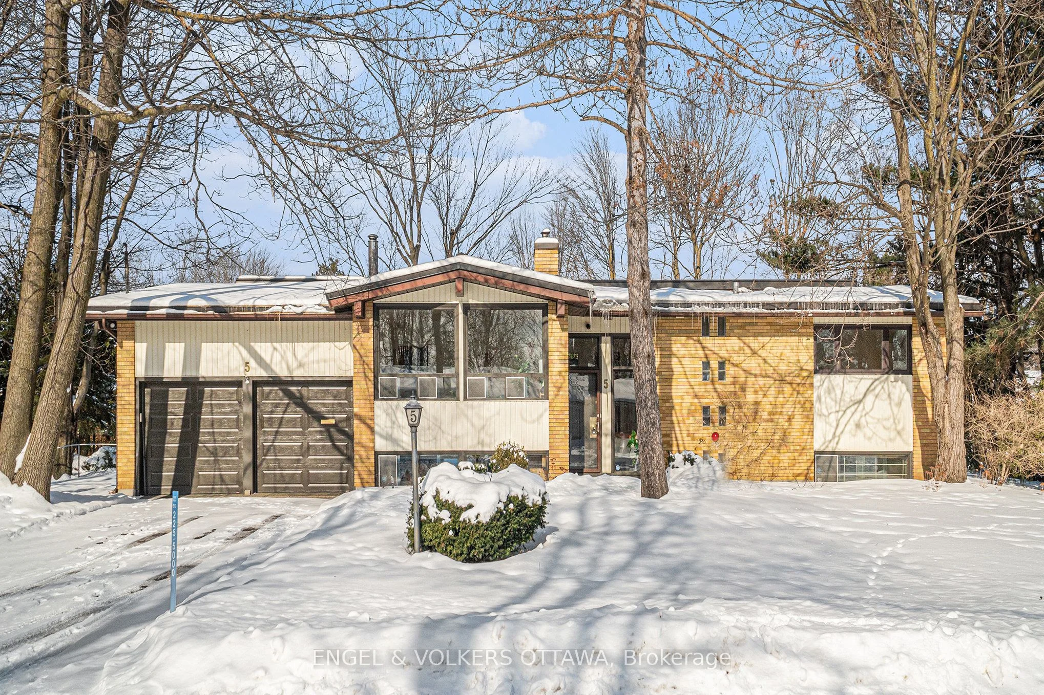 5 DEERLANE Avenue, Country Place - Pineglen - Crestview and Area, ON K2E 6W7