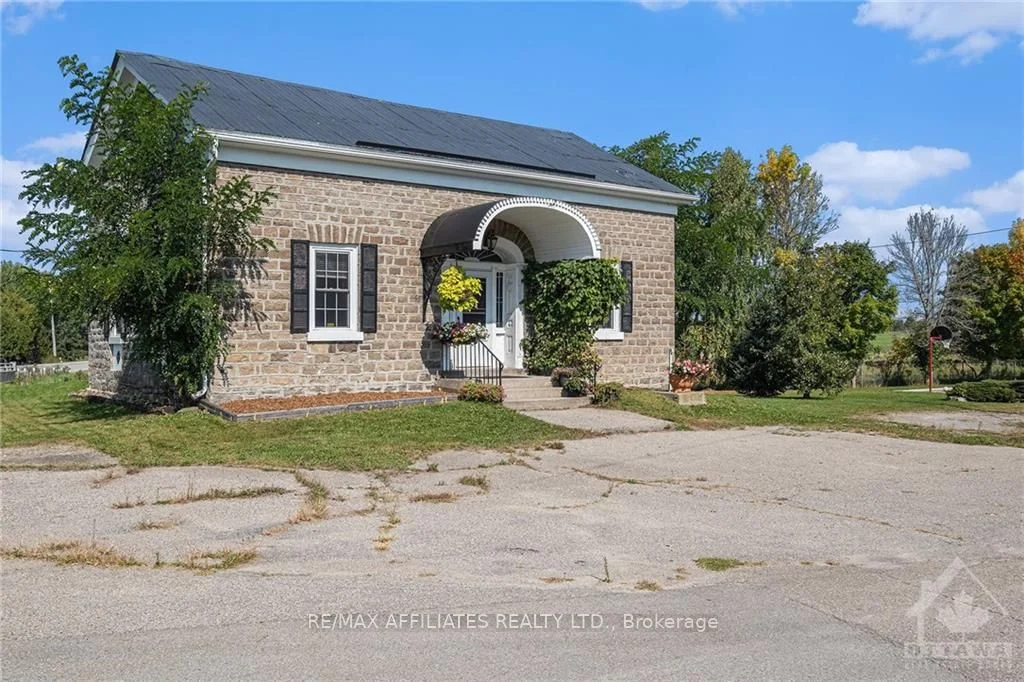 26 BLACKSMITH Road, Rideau Lakes, ON K0G 1L0