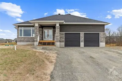 Detached in Drummond/North Elmsley