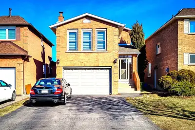Detached in Hamilton