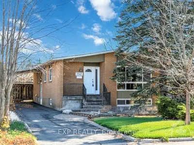 Detached in Billings Bridge - Riverside Park and Area