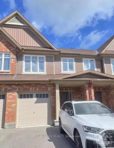 Att/Row/Townhouse in Barrhaven