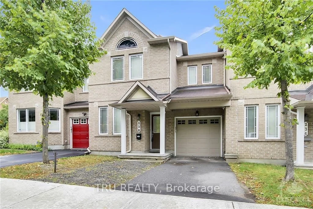 Att/Row/Townhouse in Barrhaven