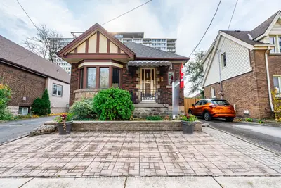 Detached in Hamilton