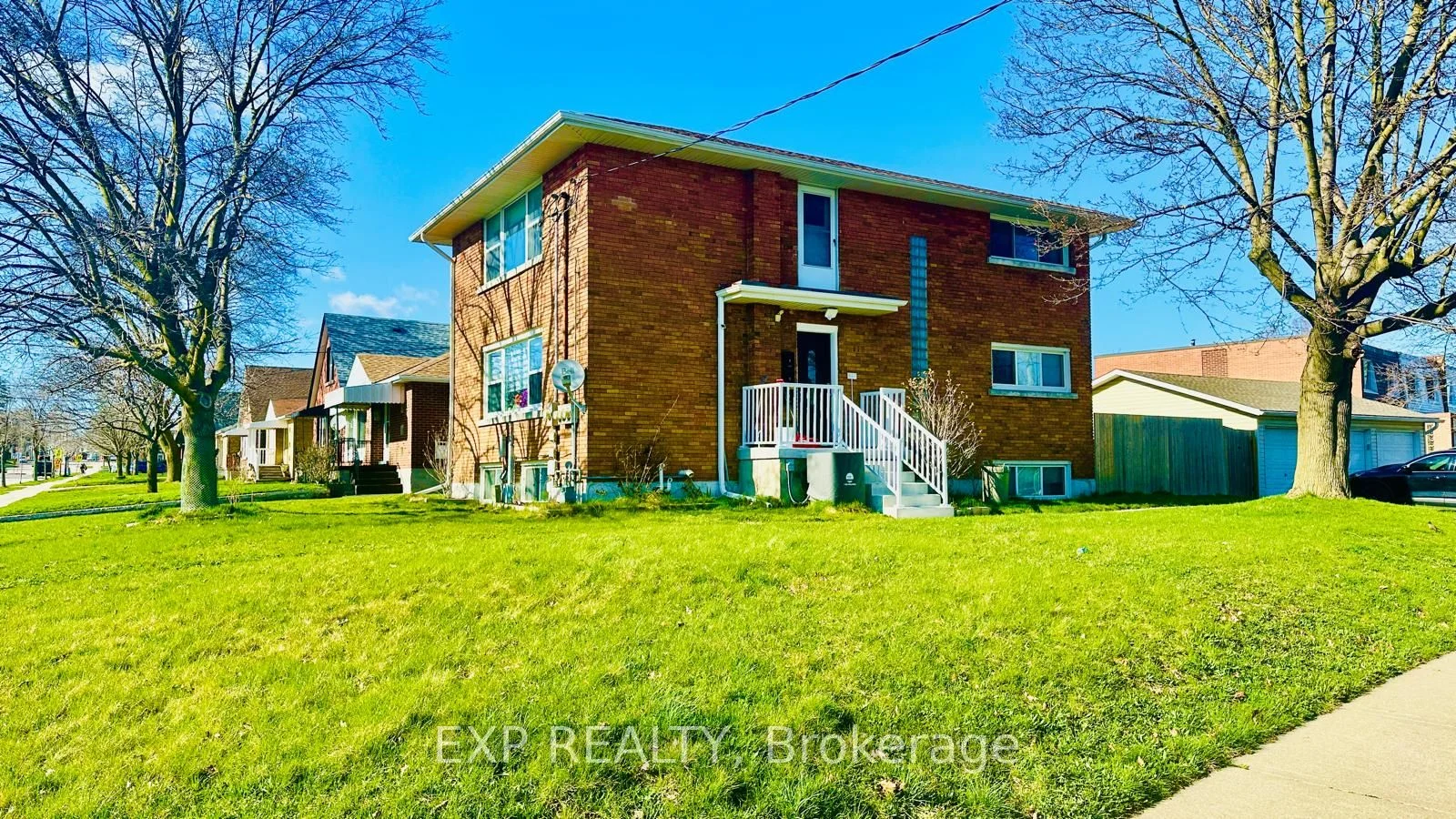 Triplex in Kitchener