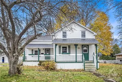Detached in South Stormont