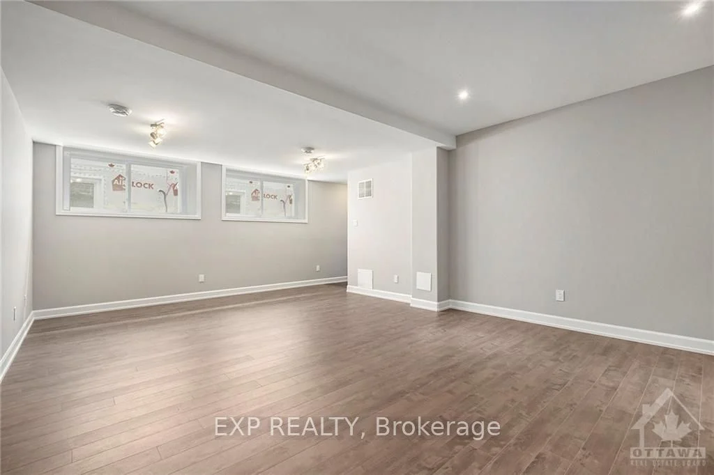 1228 MONTBLANC Crescent A, Russell, ON K0A 1W0