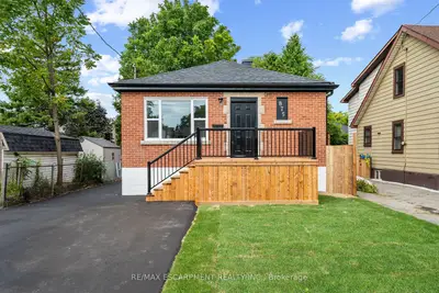 Detached in Hamilton