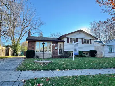 Detached in London South
