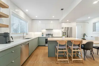Detached in Hamilton