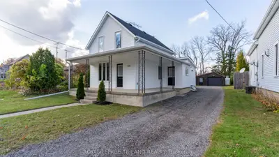 Detached in West Elgin
