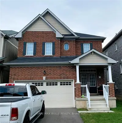 Detached in Niagara Falls