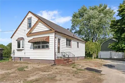 Detached in Welland