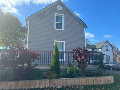Detached in Belleville