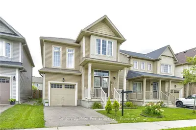 Detached in Brantford