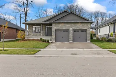 Detached in St. Marys